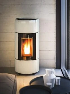 Pelletofen MCZ CURVE Comfort Air Maestro M2, 8 KW -Sica Heizung Geschaft 6120 4